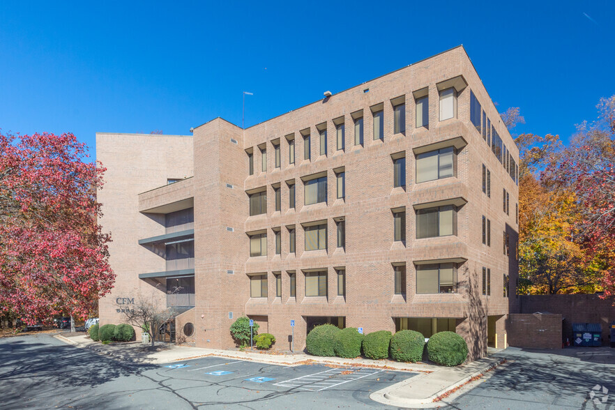 5250 Cherokee Ave, Alexandria, VA for rent - Building Photo - Image 1 of 4