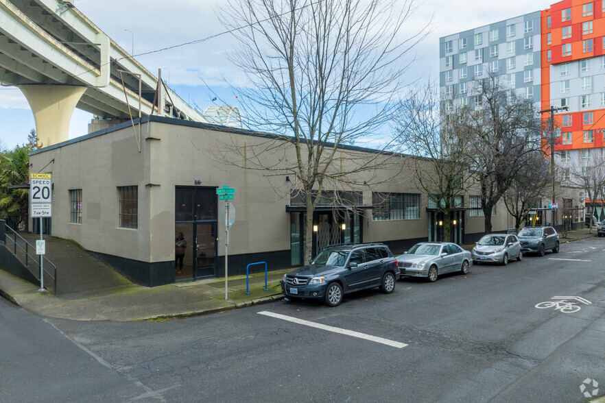 1627 NW 14th Ave, Portland, OR for rent - Building Photo - Image 3 of 7