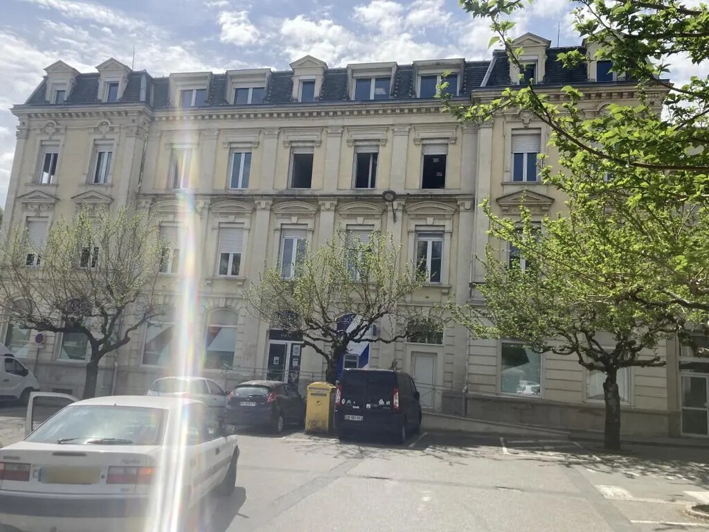 Vente Bureaux 300 m² - Photo 1