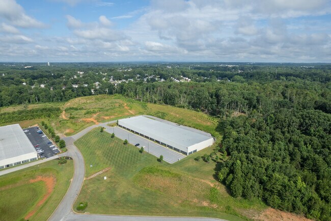 More details for 140 Corporate Dr, Spartanburg, SC - Light Industrial to Rent