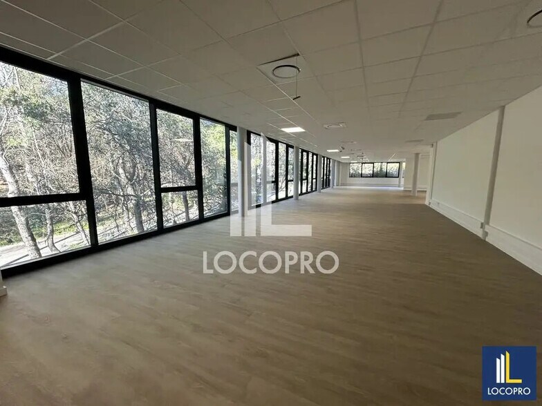 Office in Valbonne to rent - Building Photo - Image 3 of 9