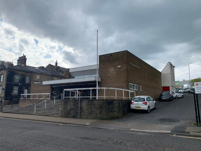 St. James Rd, Halifax for sale - Building Photo - Image 1 of 1