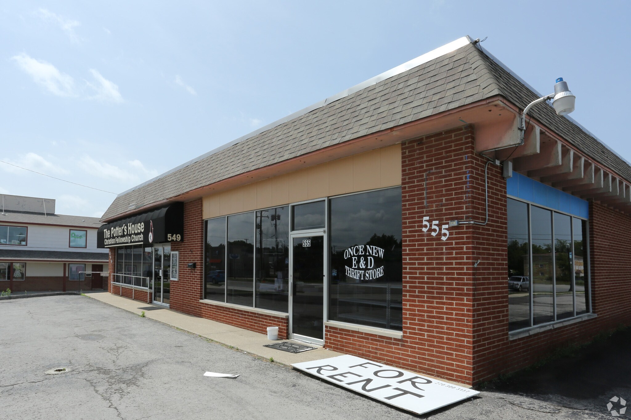 555 Wilson Rd, Radcliff, KY for sale Primary Photo- Image 1 of 1