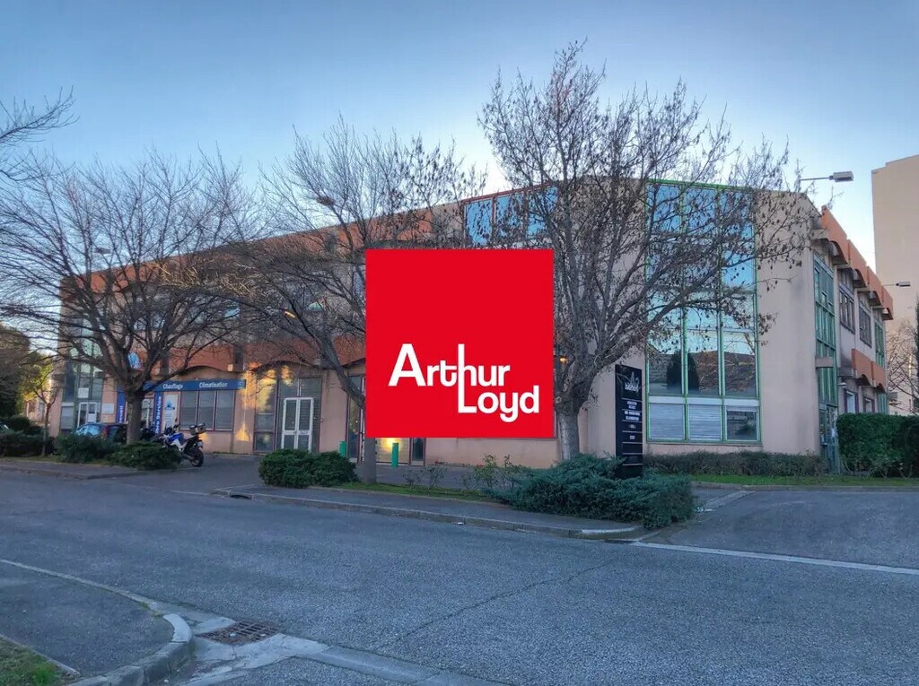 Location Bureaux 289 m² - Photo 1