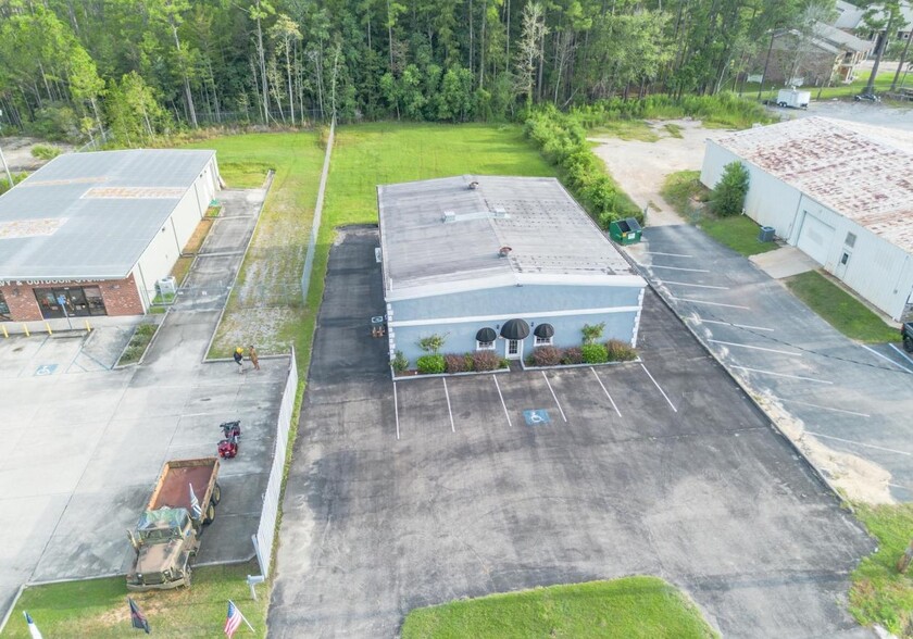 12473 Dedeaux Rd, Gulfport, MS for sale - Building Photo - Image 3 of 20