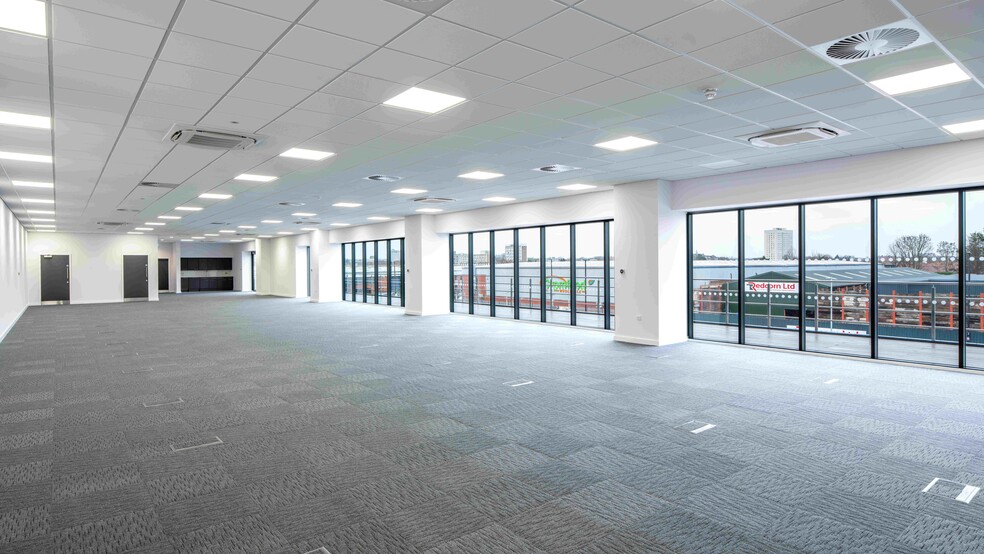 Valor Park, London to rent - Building Photo - Image 2 of 6