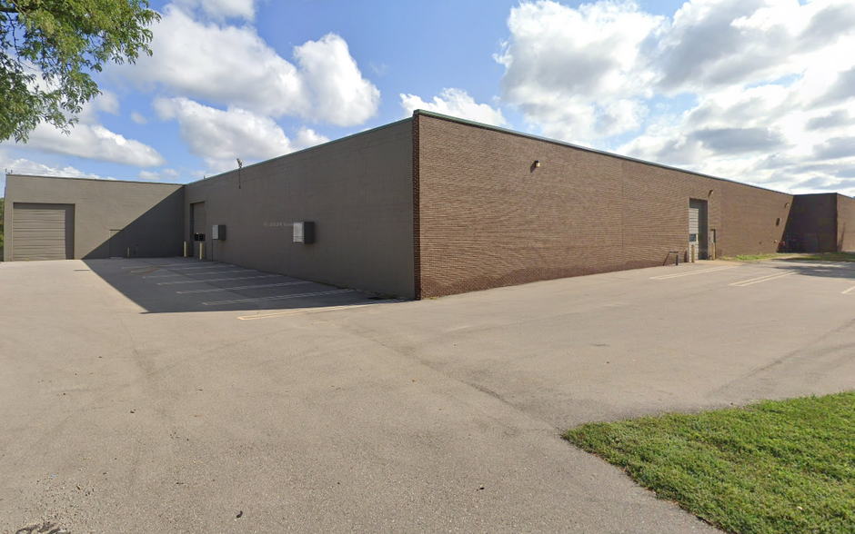 34000 Autry St, Livonia, MI for rent - Building Photo - Image 1 of 2