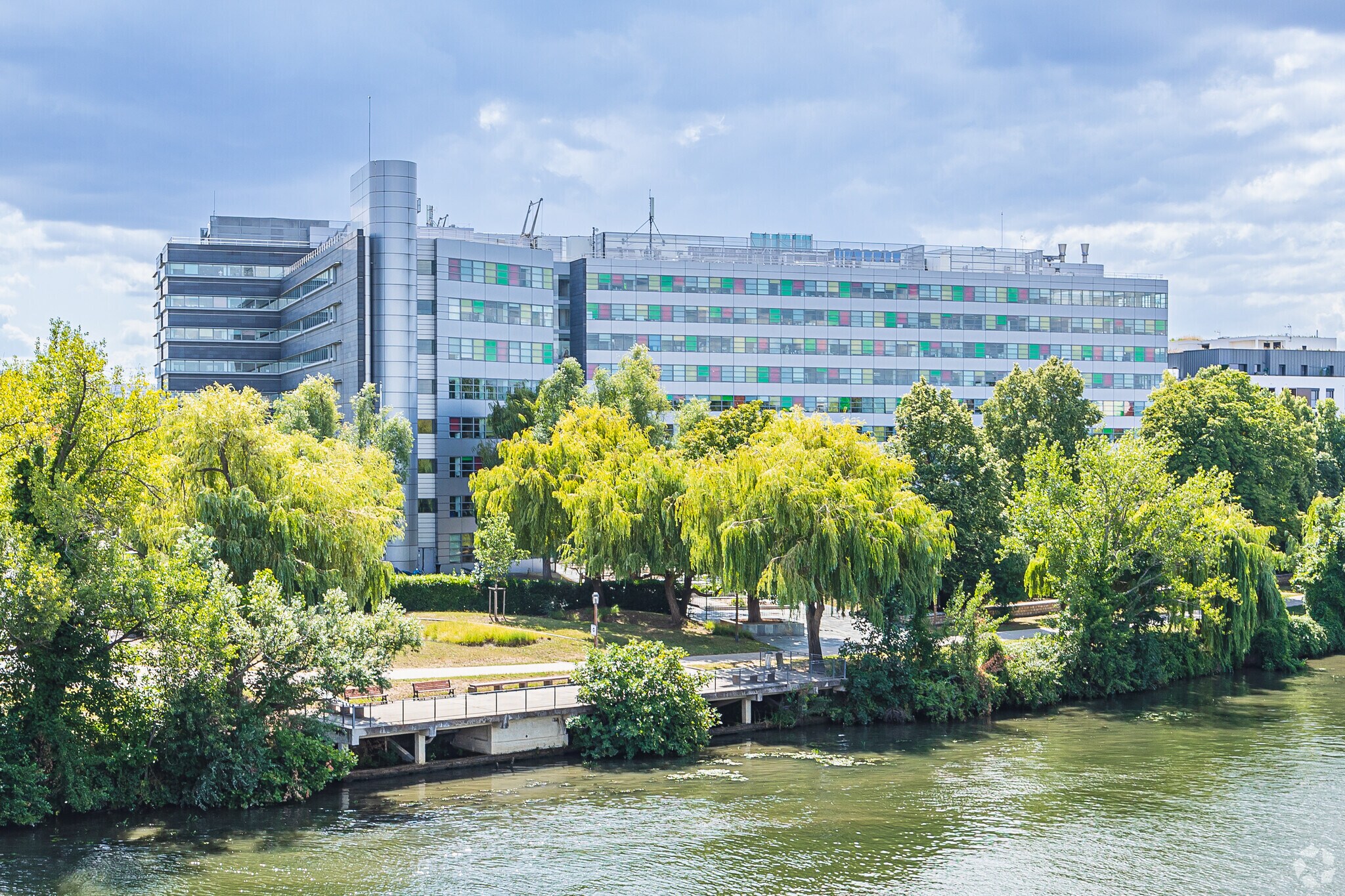 2-4 Rue Des Martinets, Rueil-Malmaison to rent Building Photo- Image 1 of 18
