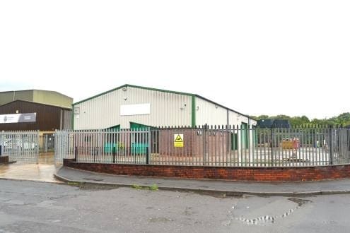 Ackhurst Rd, Chorley to rent Building Photo- Image 1 of 4