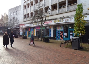 30 High St, Rugby to rent Building Photo- Image 1 of 1