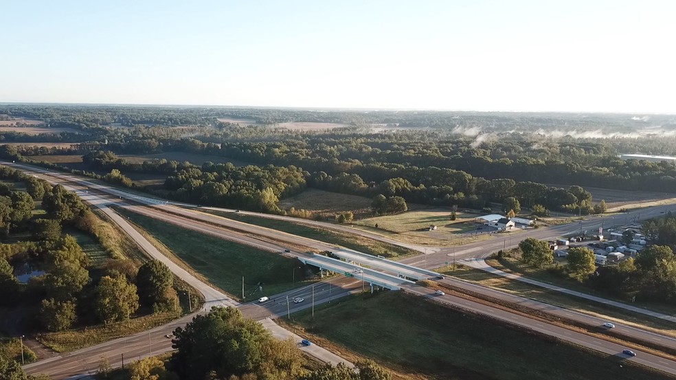 12322 Highway 64, Arlington, TN for sale - Primary Photo - Image 1 of 1