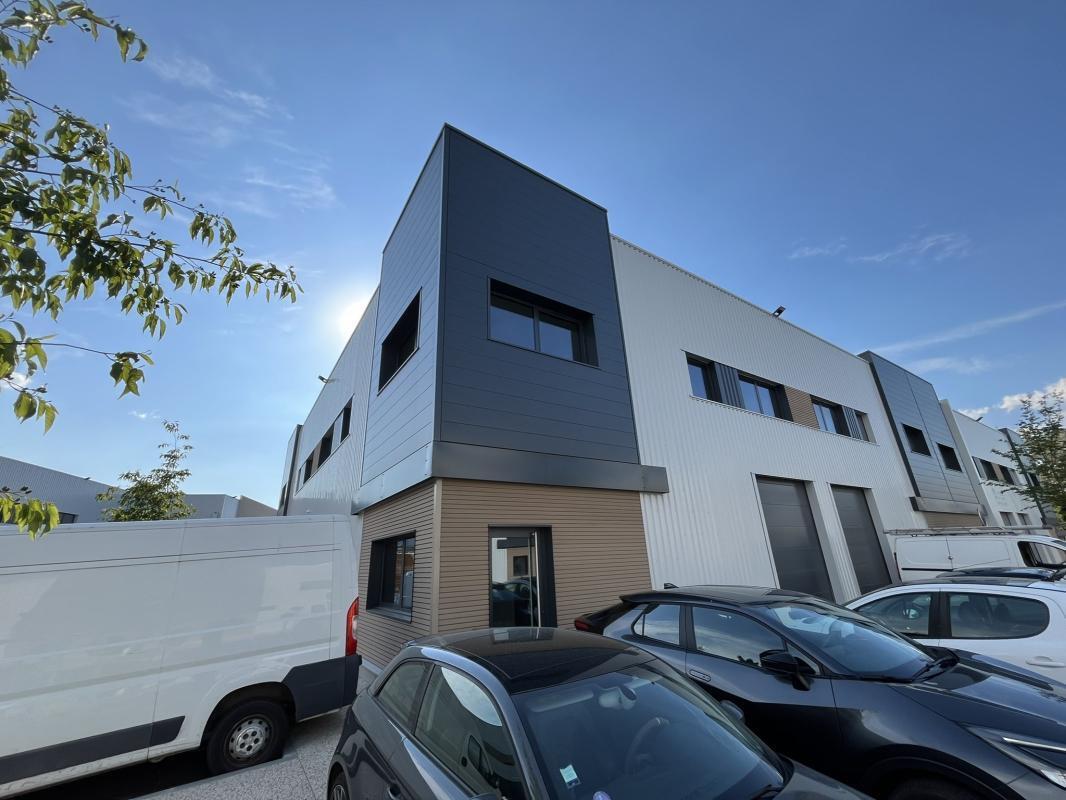 84 Avenue De La Poterie, La Tour-de-Salvagny for sale Building Photo- Image 1 of 35