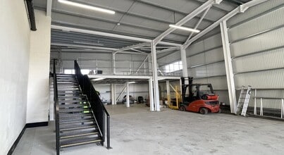 Kings Rd, Canvey Island to rent Interior Photo- Image 1 of 1