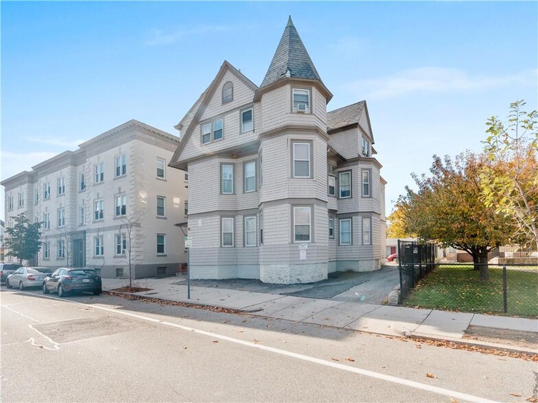 453-457 Elmwood Ave, Providence, RI for sale - Building Photo - Image 1 of 1