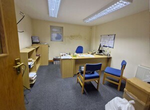 32-40 Church St, Conisbrough to rent Interior Photo- Image 2 of 3