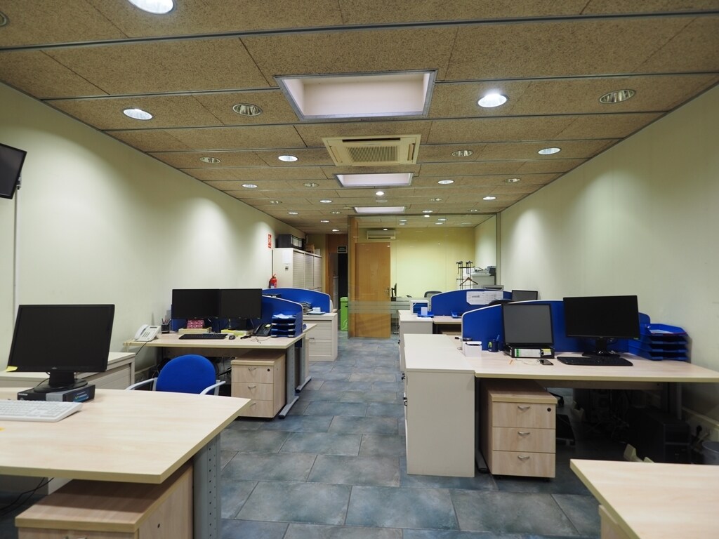Office / Retail in Granollers, Barcelona to rent Interior Photo- Image 1 of 10