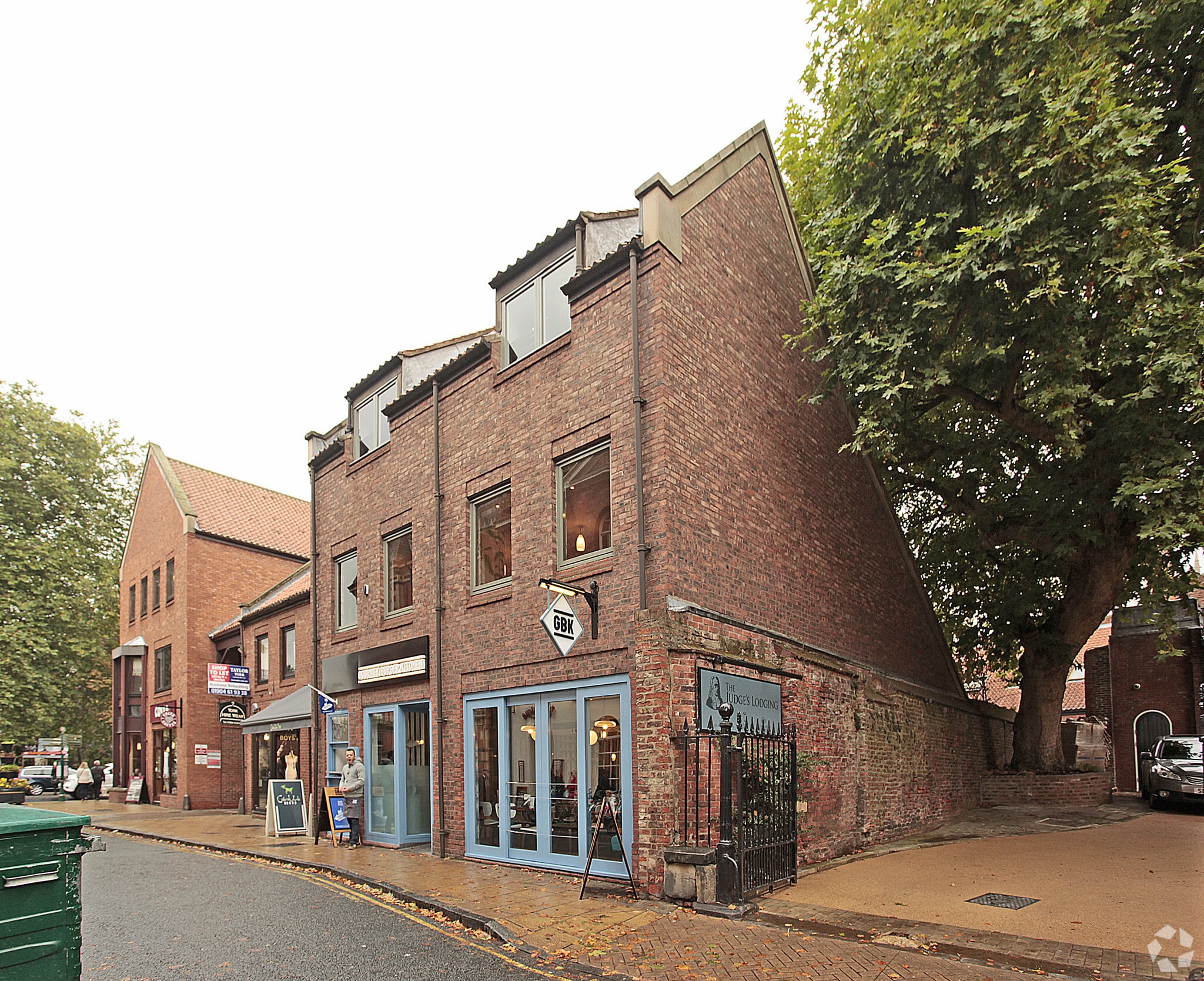 7 Lendal, York for sale Primary Photo- Image 1 of 1