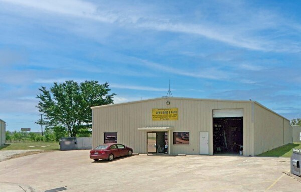 110 Industrial Dr, Forney, TX for rent - Building Photo - Image 1 of 9