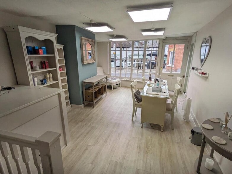 12 Castle St, Guildford for sale - Building Photo - Image 3 of 7