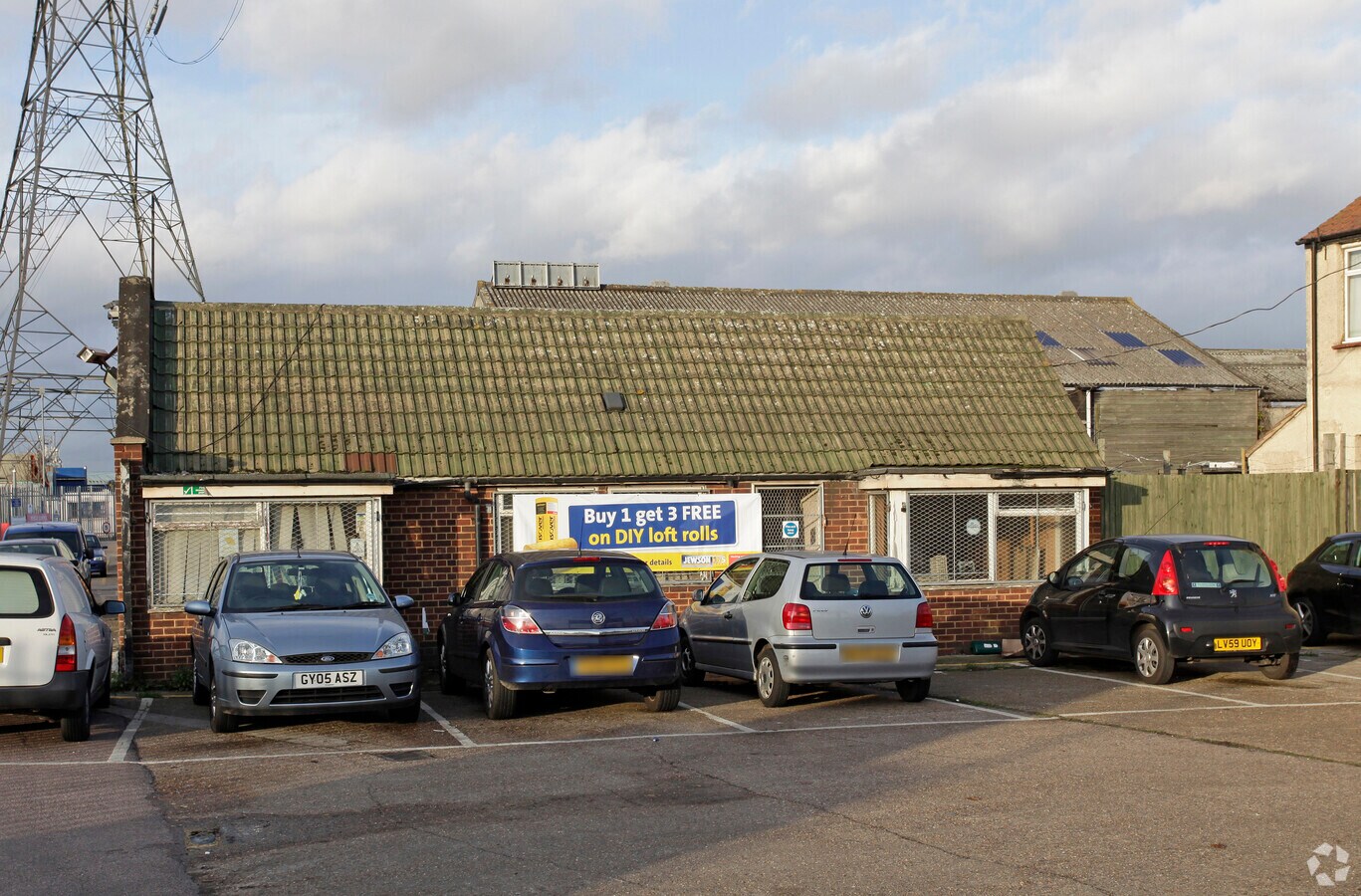 28-30 Goat Rd, Mitcham CR4 4HU | LoopNet UK