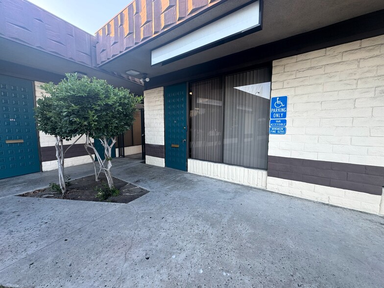 7400 El Cajon Blvd, La Mesa, CA to rent - Building Photo - Image 2 of 4
