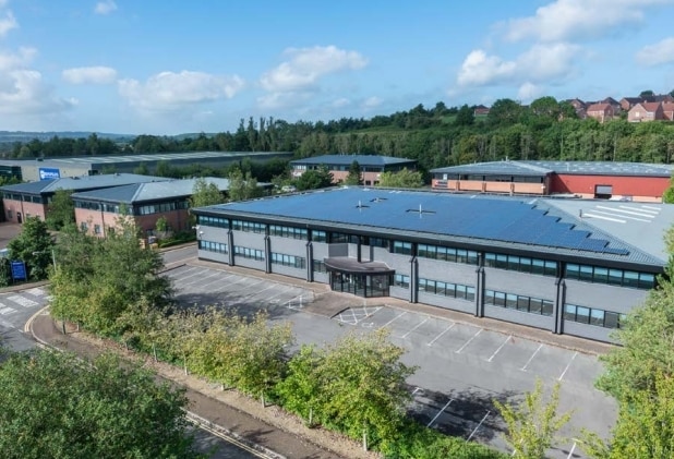 5A Royal Wootton Bassett, Swindon for sale - Primary Photo - Image 1 of 1