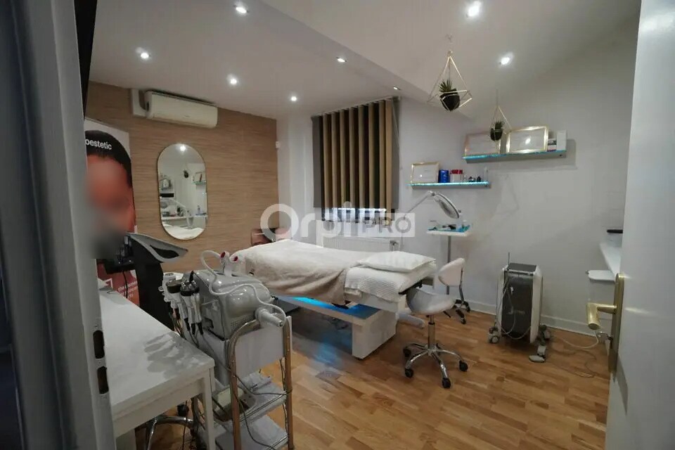 Office in Longvic to rent Building Photo- Image 1 of 7