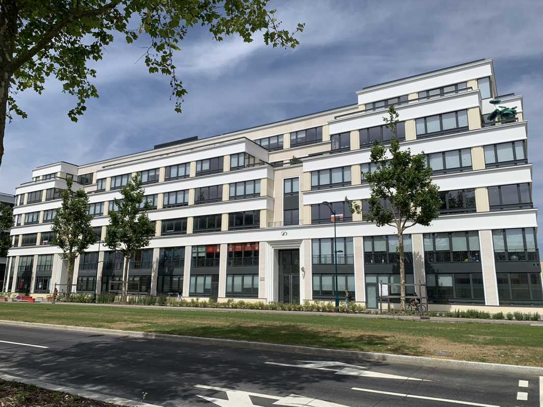 Office in Chessy for sale Building Photo- Image 1 of 8