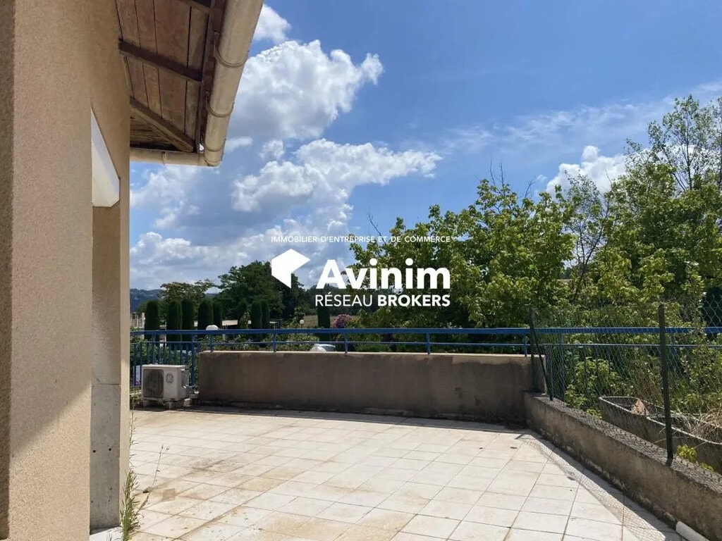 Vente Bureaux 76 m² - Photo 1