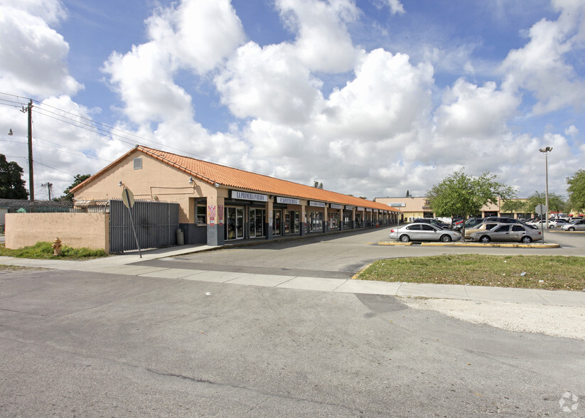 11800-11836 NW 10th Ave, Miami, FL for rent - Primary Photo - Image 1 of 7