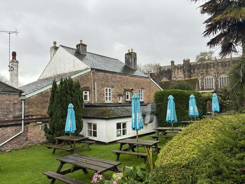 Lode Ln, Marldon for sale - Primary Photo - Image 1 of 11