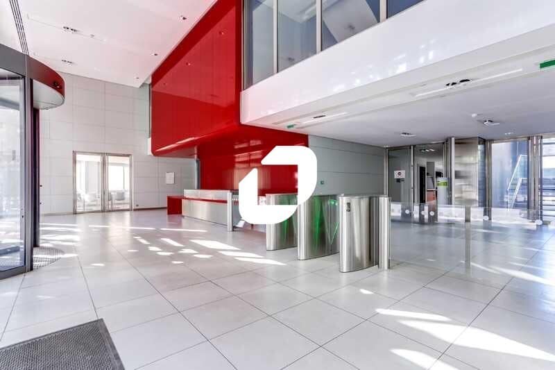 15-21 Rue Louis Lejeune, Montrouge to rent - Building Photo - Image 2 of 25