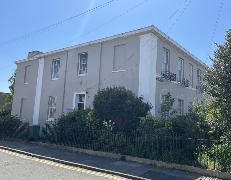 11 Carlton St, Cheltenham for sale - Building Photo - Image 1 of 5