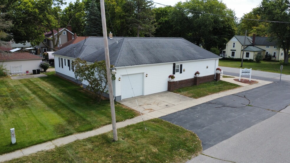 9405 Butternut St, New Lothrop, MI for sale - Building Photo - Image 3 of 10