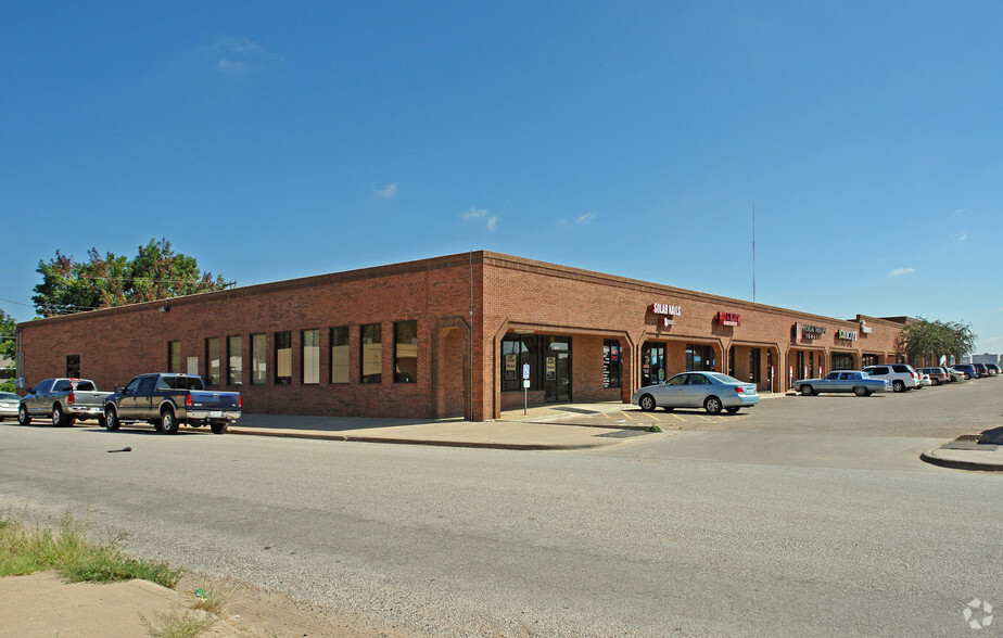 4130-4144 19th St, Lubbock, TX for rent - Primary Photo - Image 1 of 5