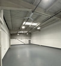 13-15 West Telferton, Edinburgh to rent Interior Photo- Image 1 of 2