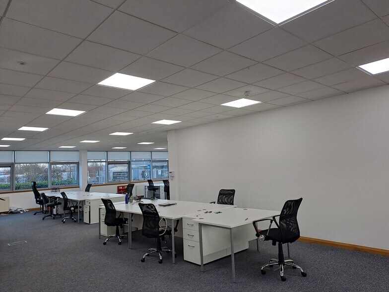 300 Springhill Pky, Baillieston to rent - Interior Photo - Image 3 of 7