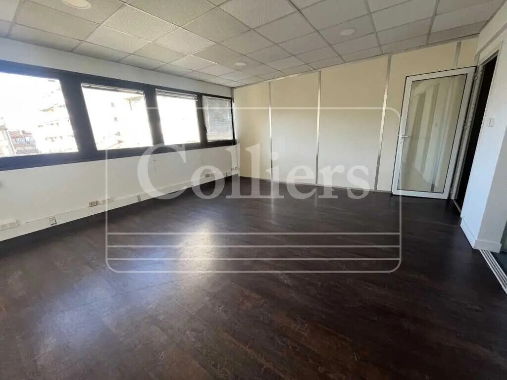 Location Bureaux 74 m² à 150 m² - Photo 1