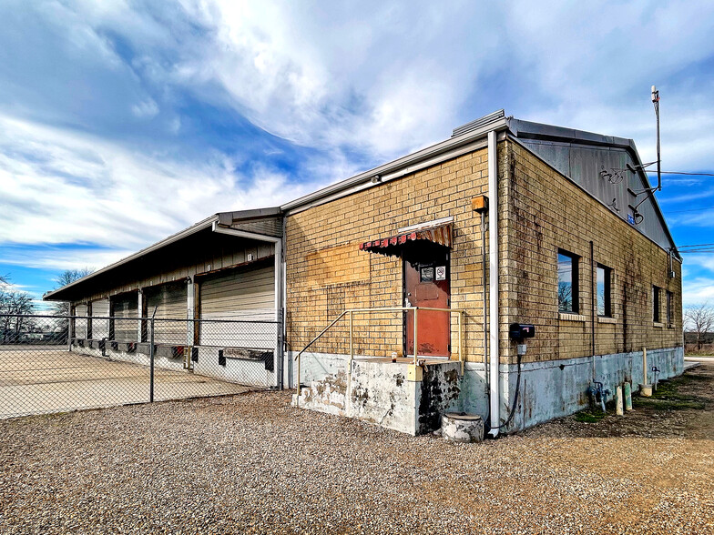 1924 S Church St, Paris, TX for rent - Primary Photo - Image 1 of 13