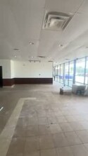 8424-8458 W Oakland Park Blvd, Sunrise, FL for rent - Commercial Listing Video 