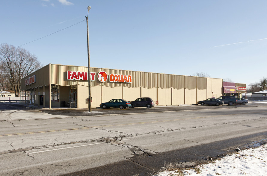 4007-4019 Pelham Rd, Dearborn Heights, MI for rent - Building Photo - Image 2 of 12