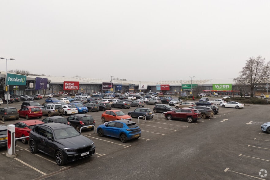 Lockheed Close, Banbury for sale - Primary Photo - Image 1 of 1