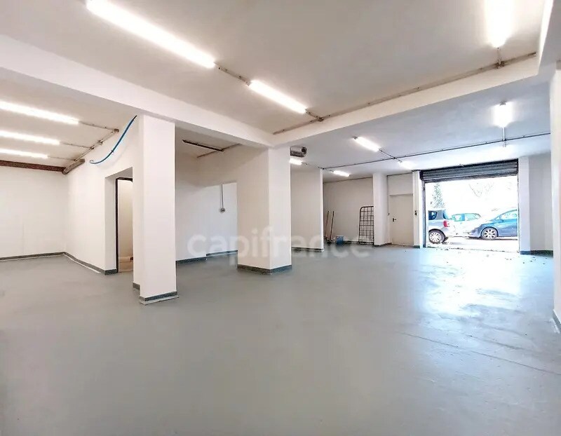 Location Local d'activités 189 m² - Photo 1