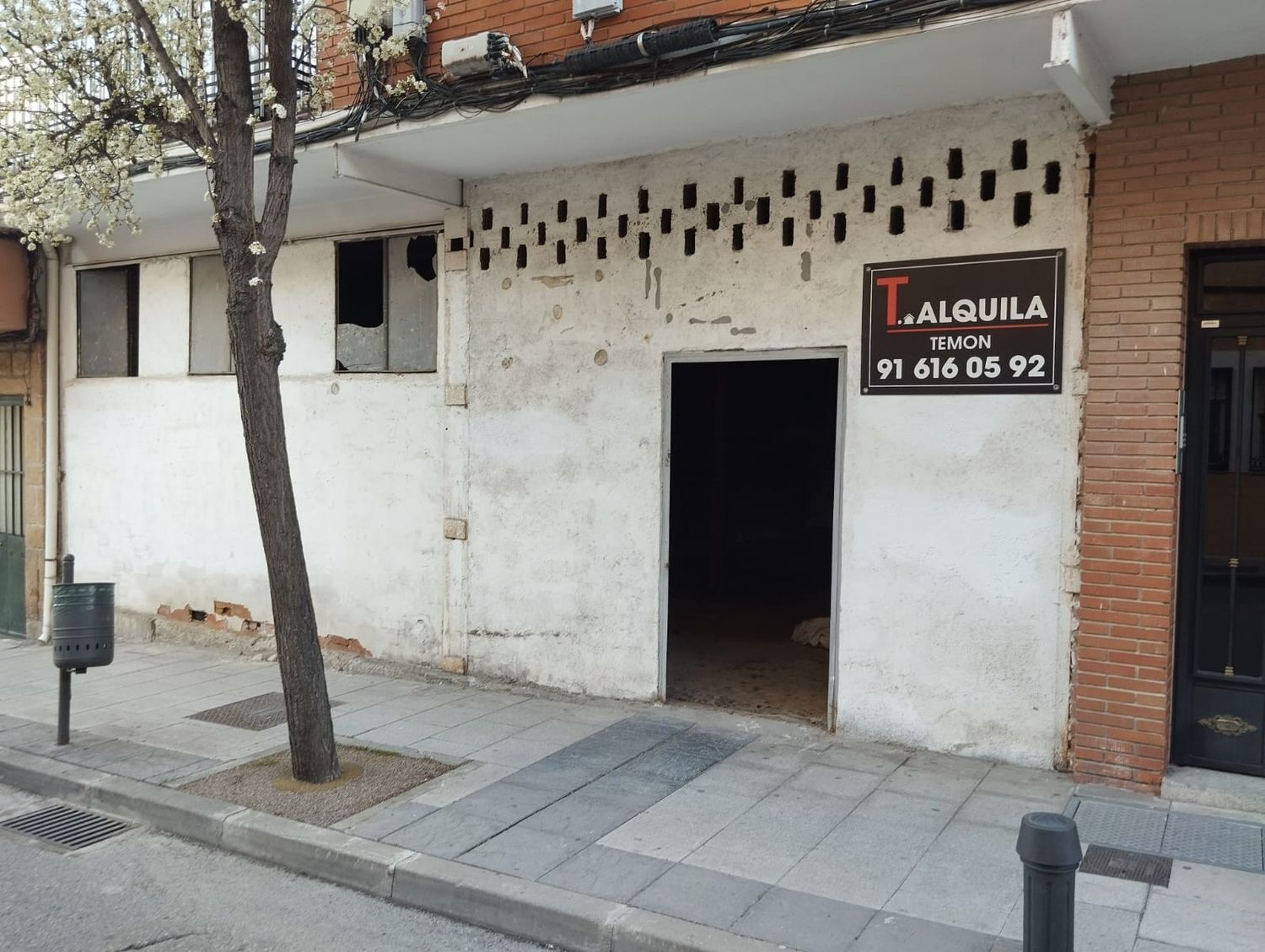 Calle Federico Latorre, 14, Villaviciosa de Odón, Madrid to rent Primary Photo- Image 1 of 2
