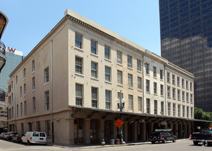 400-408 Magazine St, New Orleans, LA for rent Primary Photo- Image 1 of 3