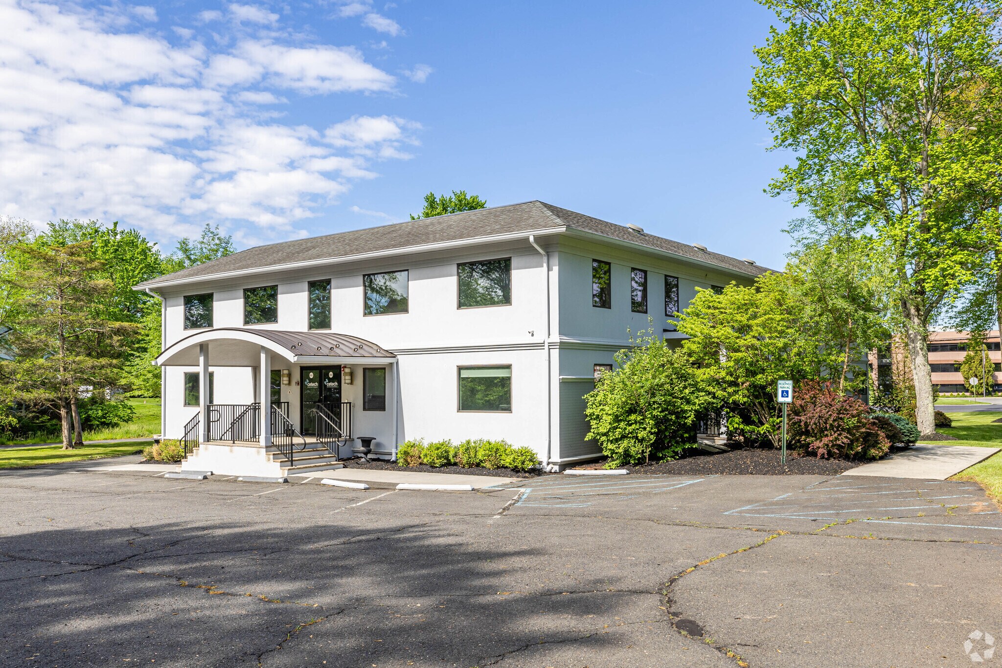 682 US-202, Bridgewater, NJ for sale Primary Photo- Image 1 of 1