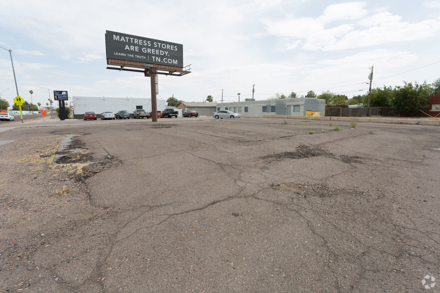 2901 E Van Buren St, Phoenix, AZ for sale - Primary Photo - Image 1 of 4