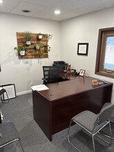 100 N Lincolnway, North Aurora, IL for rent Interior Photo- Image 1 of 5