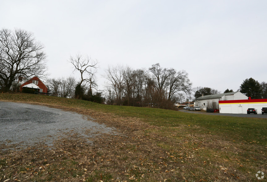 1300 N Royal Ave, Front Royal, VA for sale - Primary Photo - Image 1 of 1