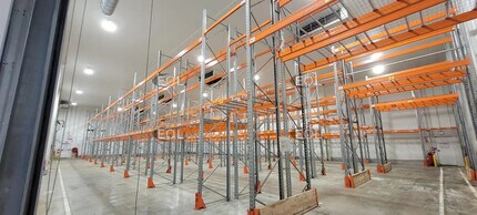 Industrial in Corbas to rent Interior Photo- Image 2 of 8